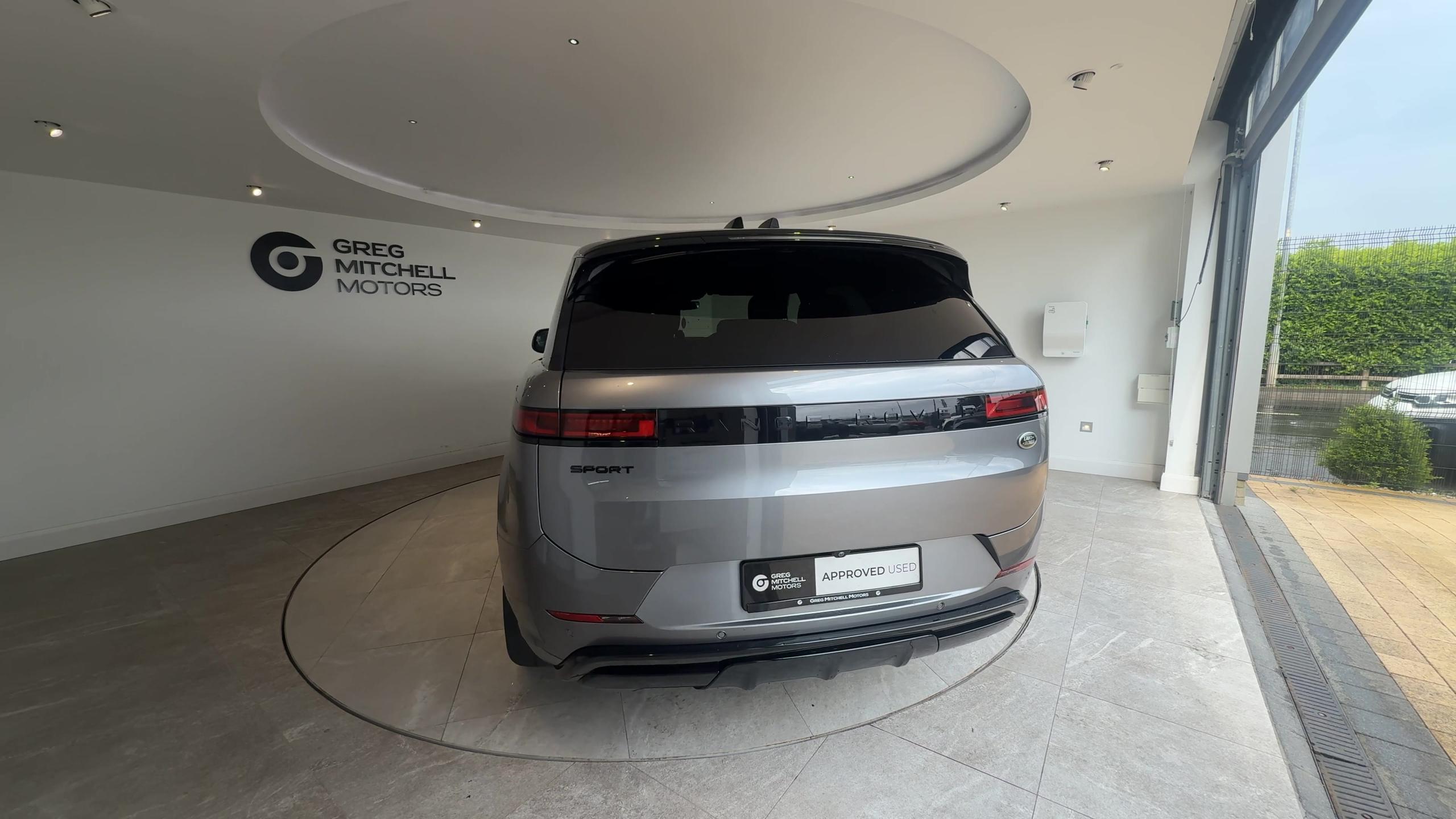 2023 Land Rover RANGE ROVER SPORT 3.0 D300 Dynamic SE 5dr Auto - vehicle photo 5 for sale on PureCar