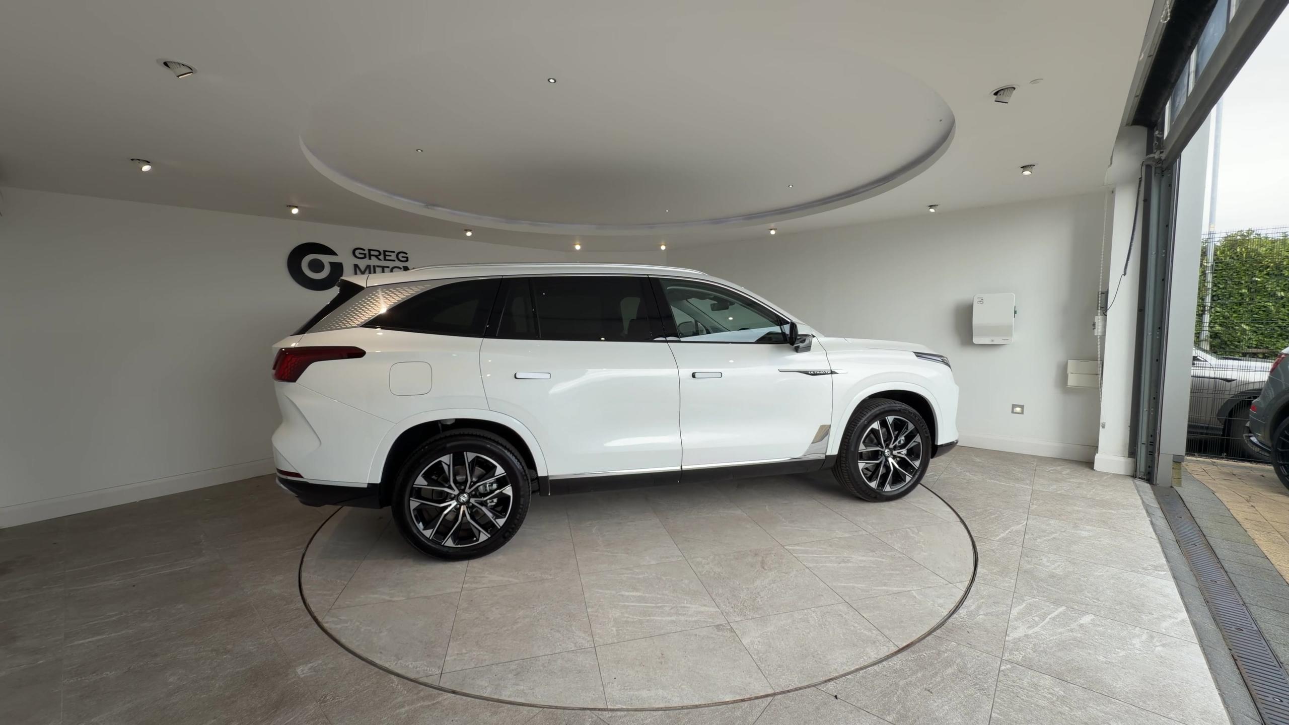 2026 MG MGS9 1.5 T-GDI PHEV Premium 5dr Auto - vehicle photo 8 for sale on PureCar