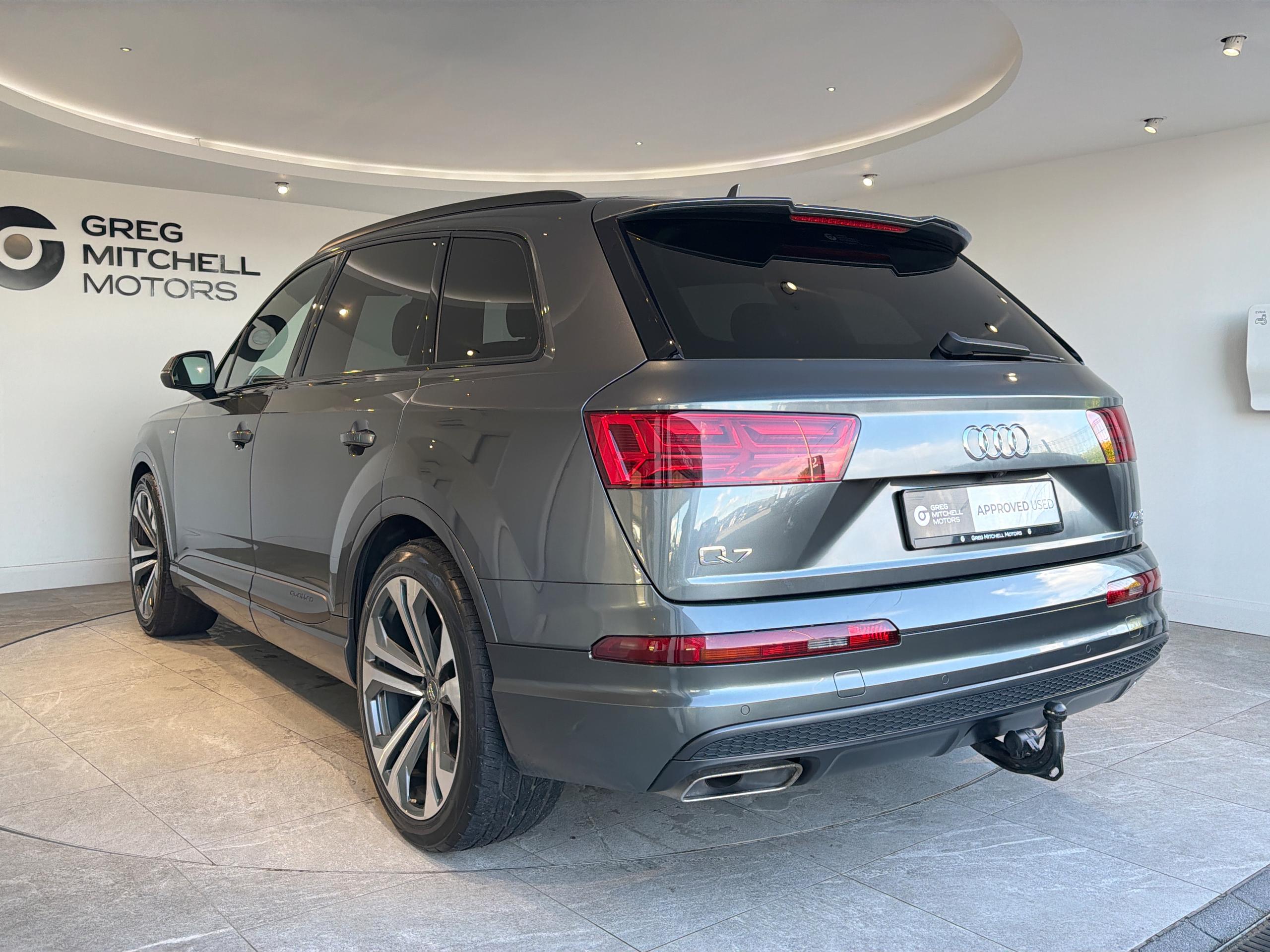 2019 Audi Q7 Black Edition - vehicle photo 13 for sale on PureCar