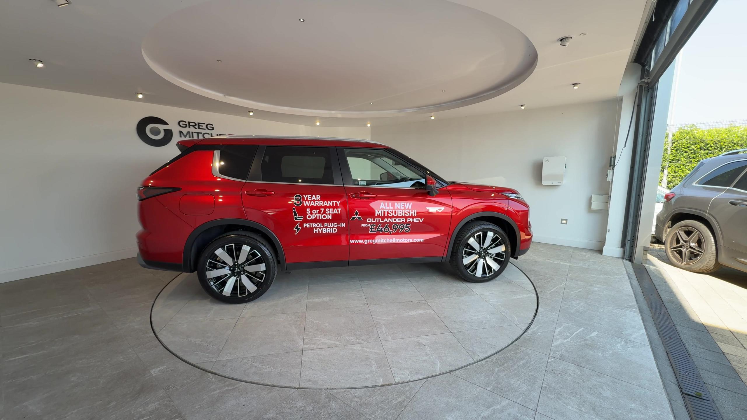 2026 Mitsubishi OUTLANDER 2.4 PHEV Nativa 5dr Auto - vehicle photo 8 for sale on PureCar