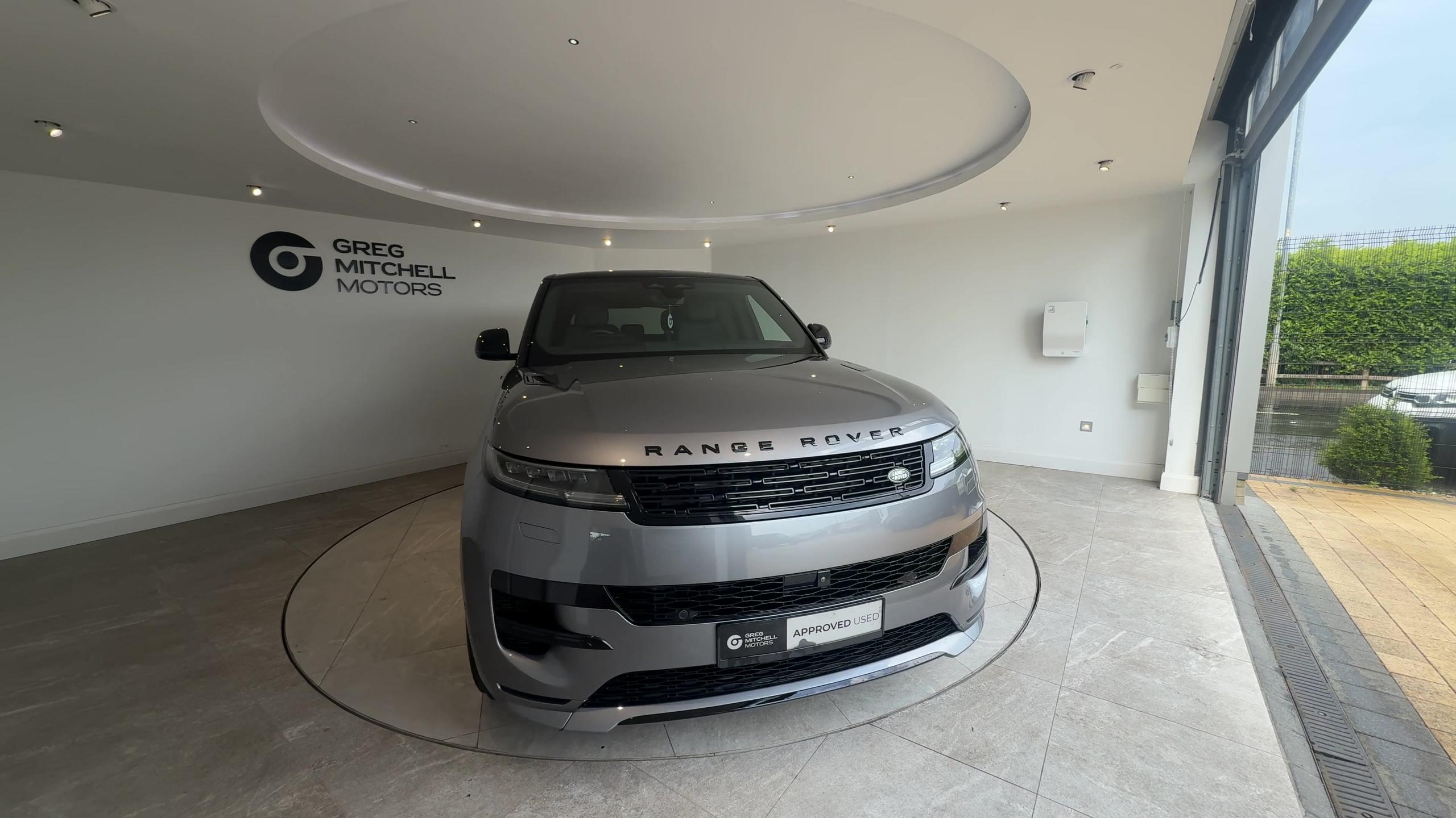 2023 Land Rover RANGE ROVER SPORT 3.0 D300 Dynamic SE 5dr Auto - vehicle photo 9 for sale on PureCar