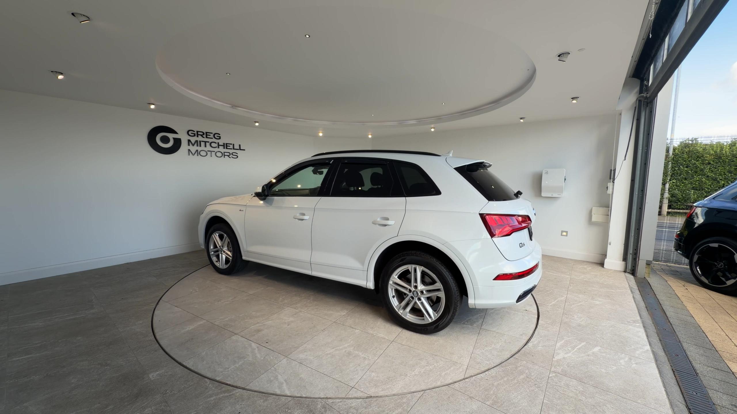 2020 Audi Q5 S Line - vehicle photo 5 for sale on PureCar