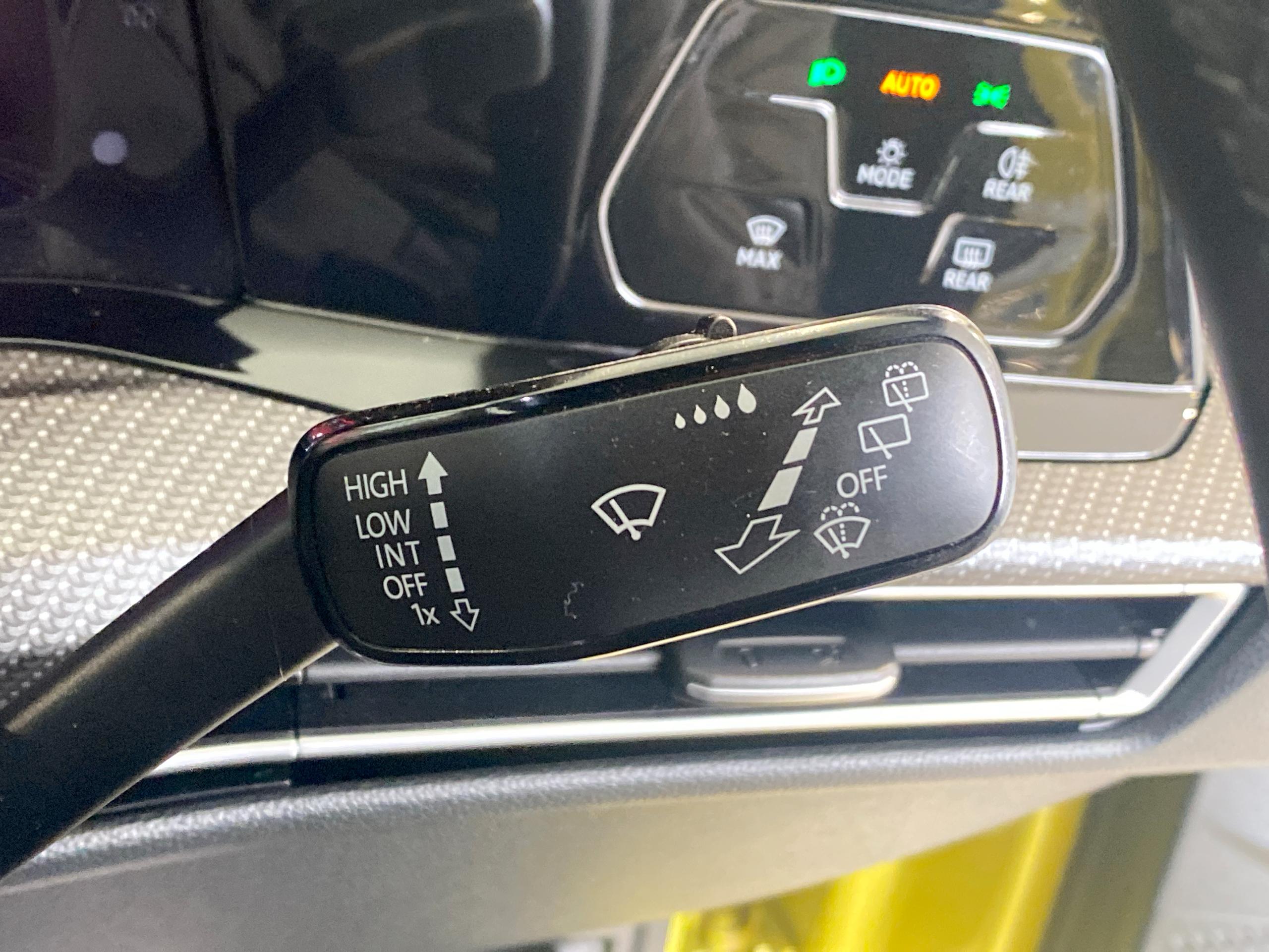 2021 Volkswagen GOLF 1.5 eTSI 150 R-Line 5dr DSG - vehicle photo 30 for sale on PureCar