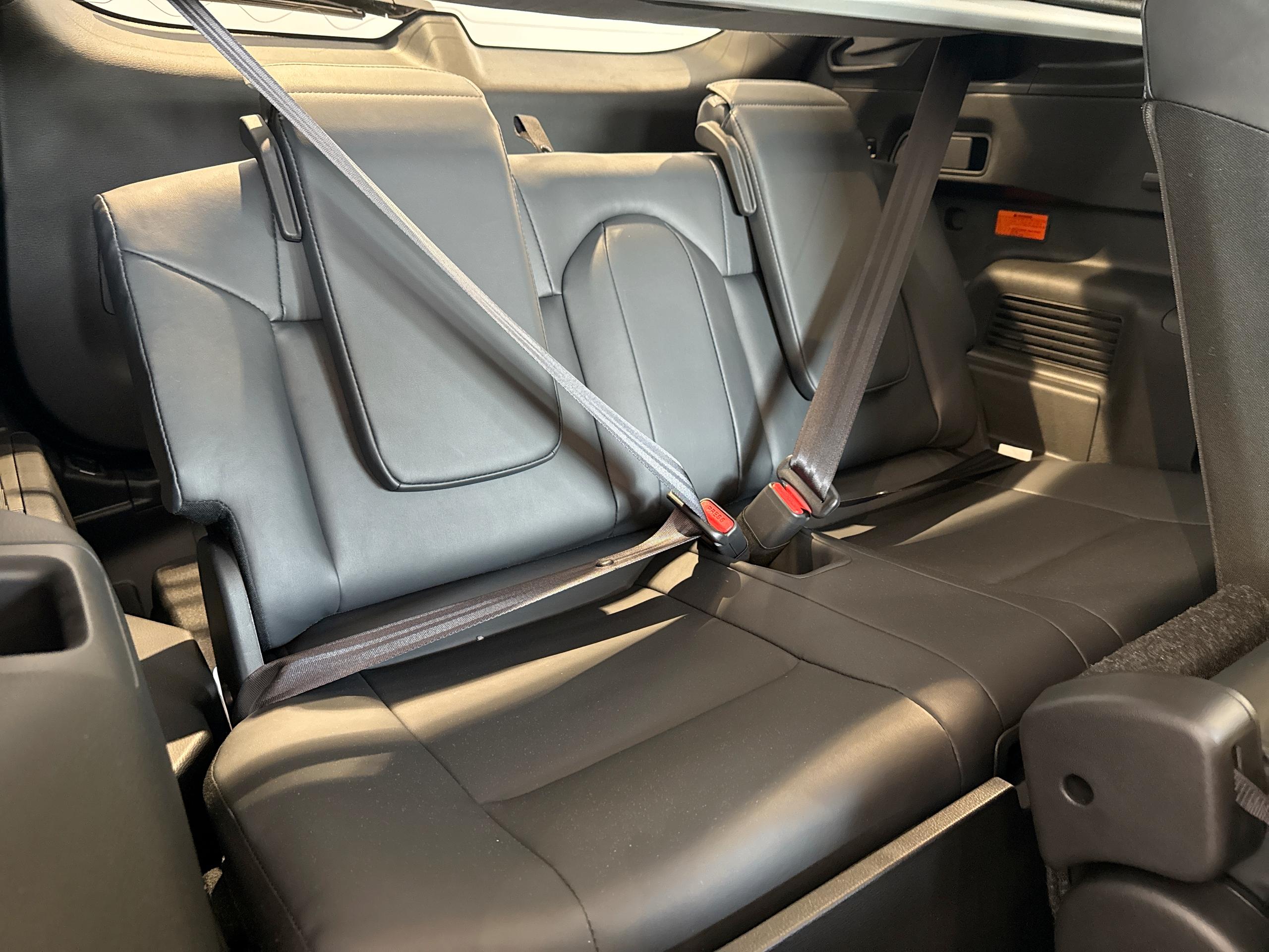 2026 Mitsubishi OUTLANDER 2.4 PHEV Nativa 5dr Auto - vehicle photo 13 for sale on PureCar