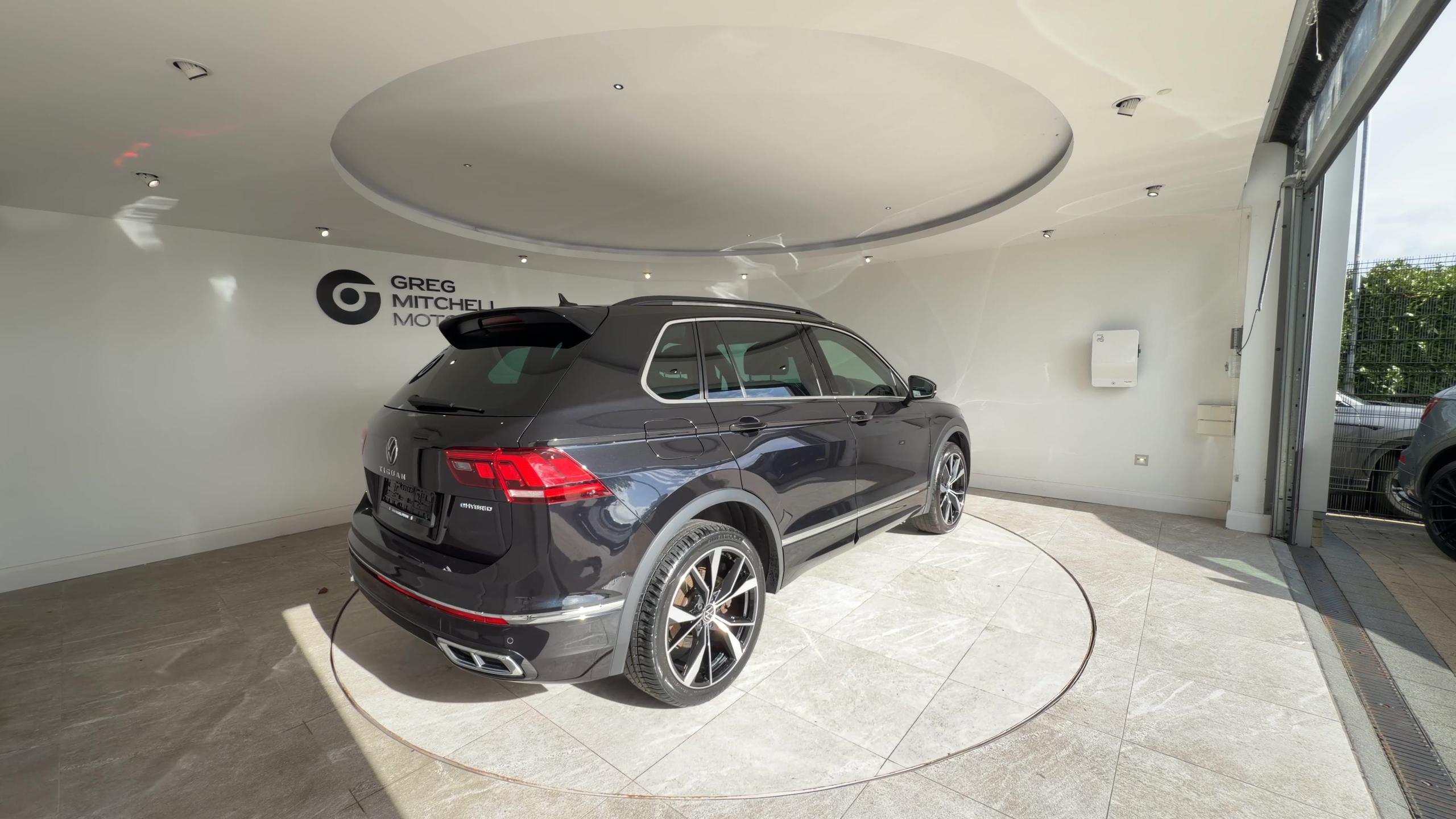 2023 Volkswagen TIGUAN 1.4 TSI eHybrid R-Line 5dr DSG - vehicle photo 7 for sale on PureCar