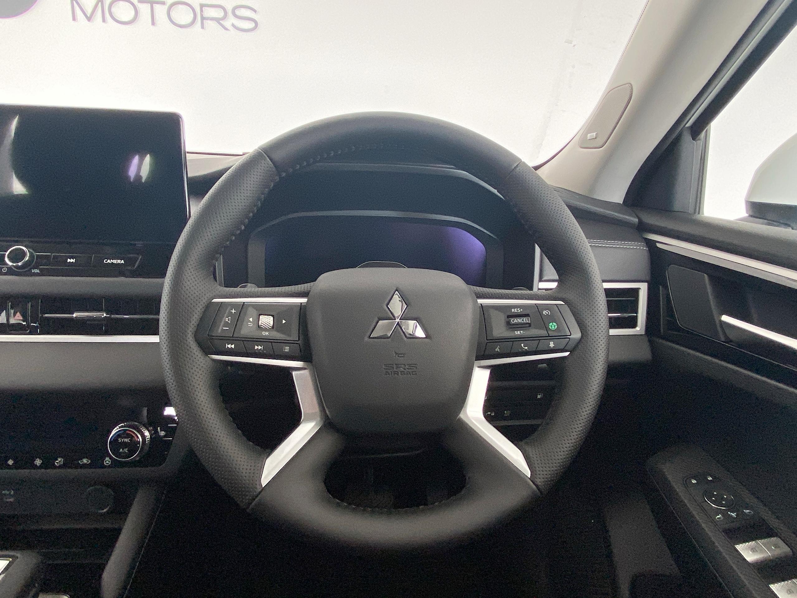 2026 Mitsubishi OUTLANDER 2.4 PHEV Nativa 5dr Auto - vehicle photo 15 for sale on PureCar
