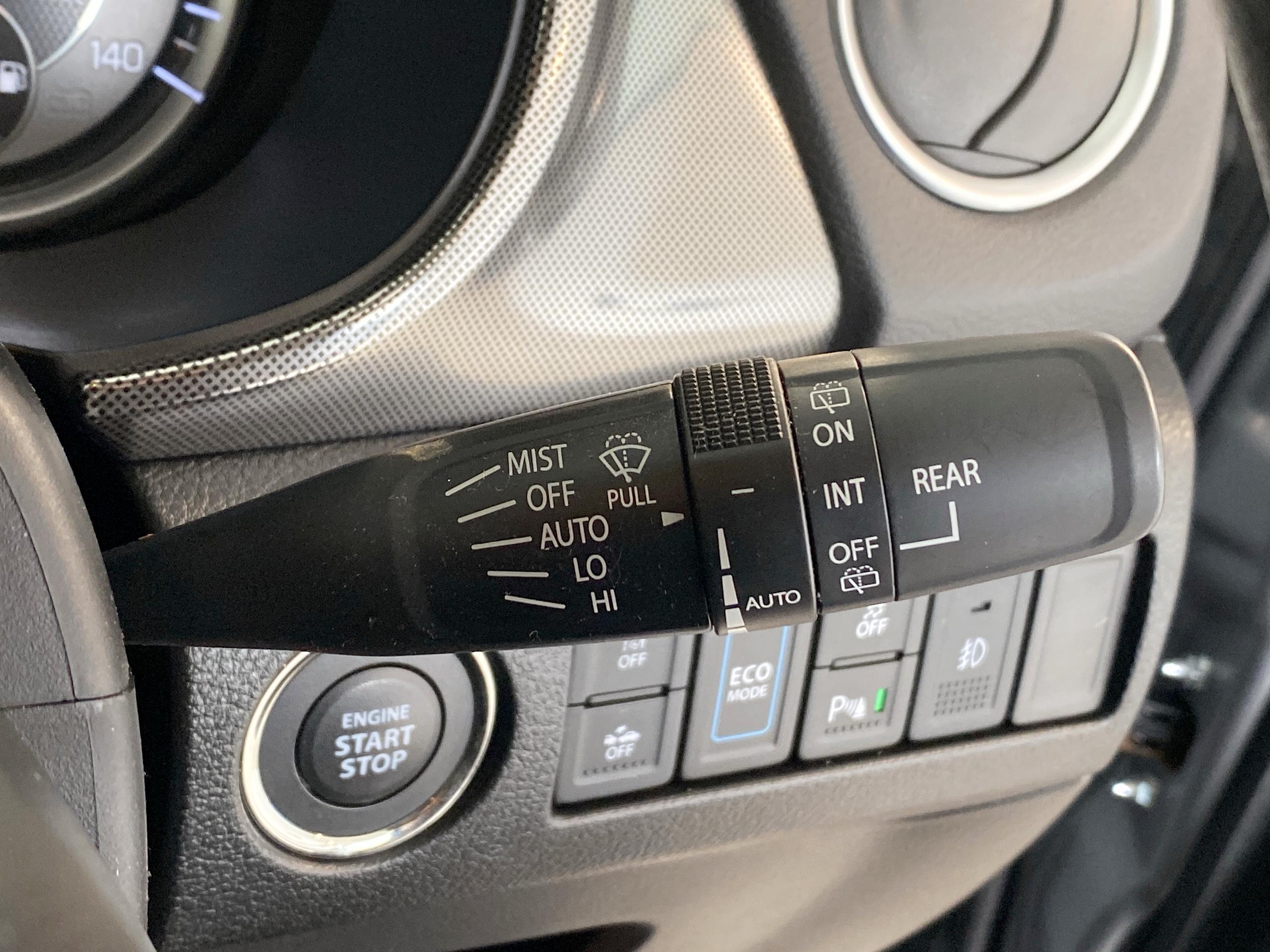 2022 Suzuki VITARA 1.5 Hybrid SZ5 5dr AGS - vehicle photo 31 for sale on PureCar