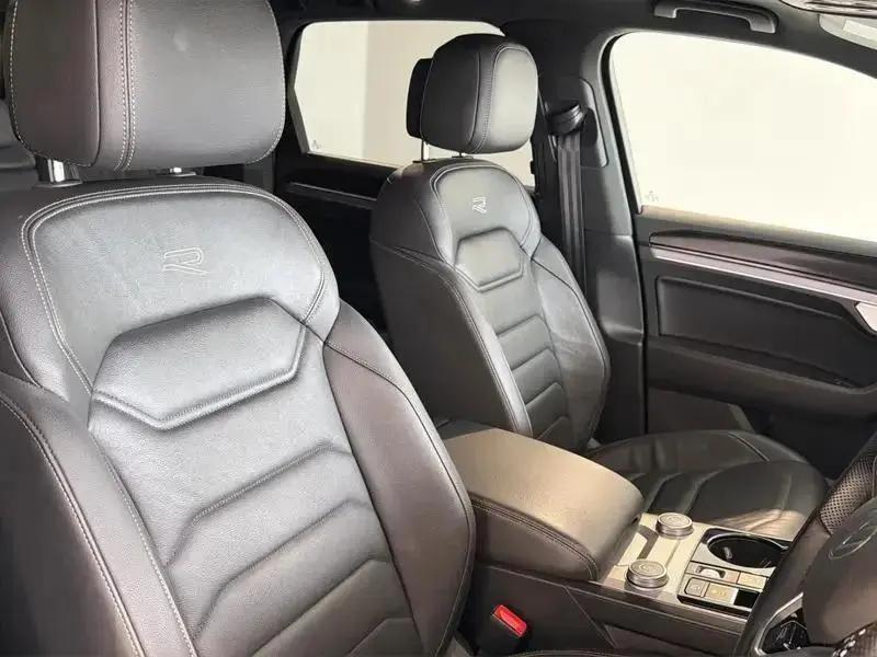 2022 Volkswagen TOUAREG 3.0 V6 TDI 4Motion 286 Black Edition 5dr Tip Auto - vehicle photo 16 for sale on PureCar