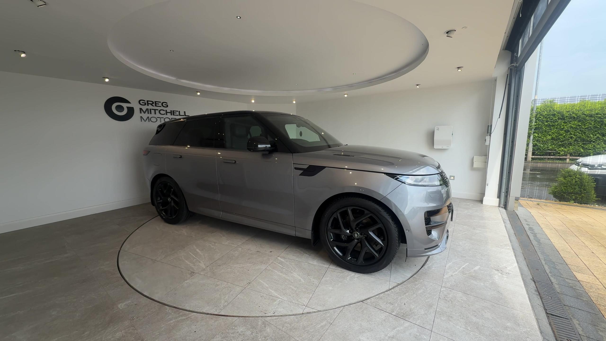 2023 Land Rover RANGE ROVER SPORT 3.0 D300 Dynamic SE 5dr Auto - vehicle photo 8 for sale on PureCar