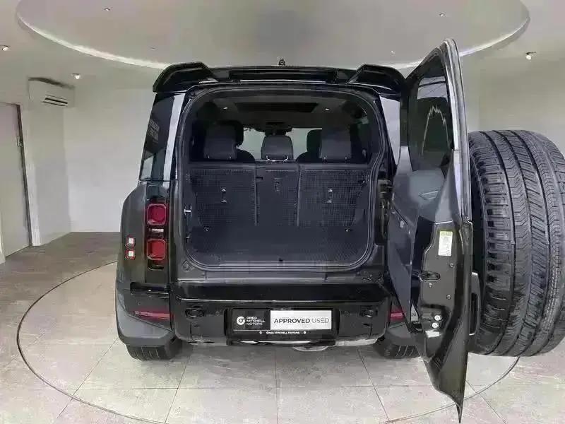 2023 Land Rover DEFENDER 3.0 D250 X-Dynamic HSE 110 5dr Auto - vehicle photo 15 for sale on PureCar