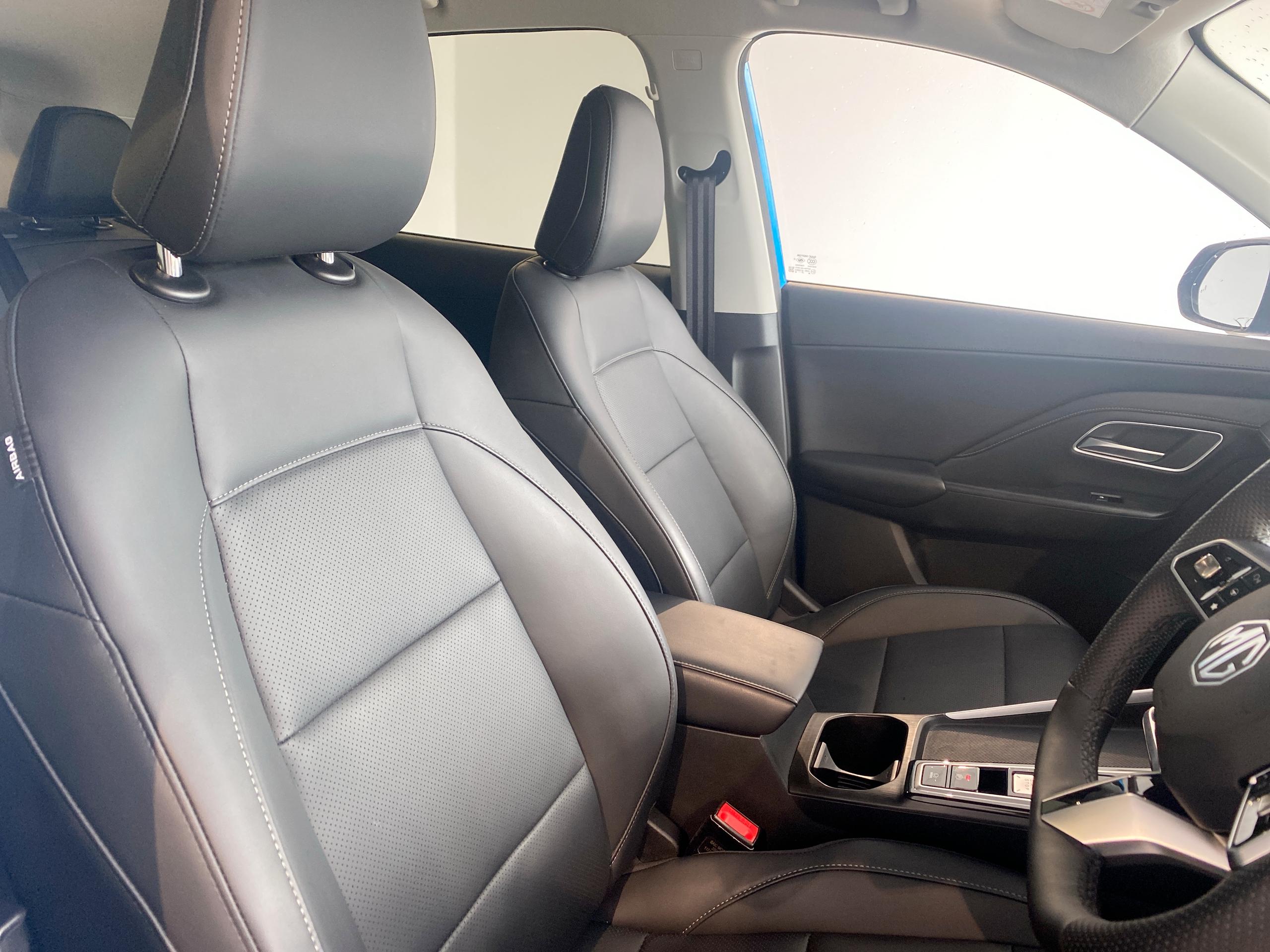 2026 MG ZS 1.5 Hybrid+ Trophy 5dr Auto - vehicle photo 17 for sale on PureCar