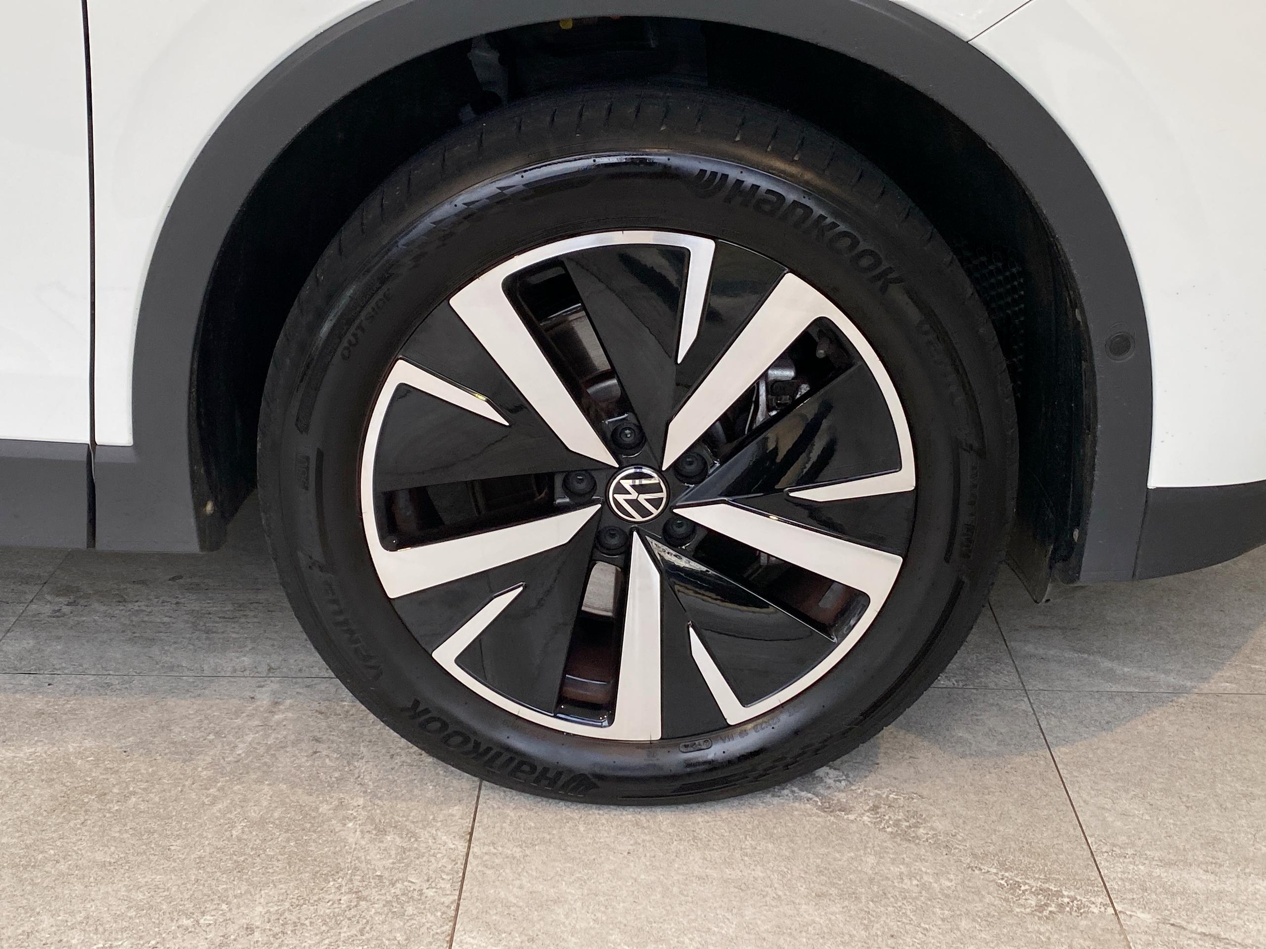 2024 Volkswagen TIGUAN 1.5 TSI eHybrid Elegance 5dr DSG - vehicle photo 9 for sale on PureCar