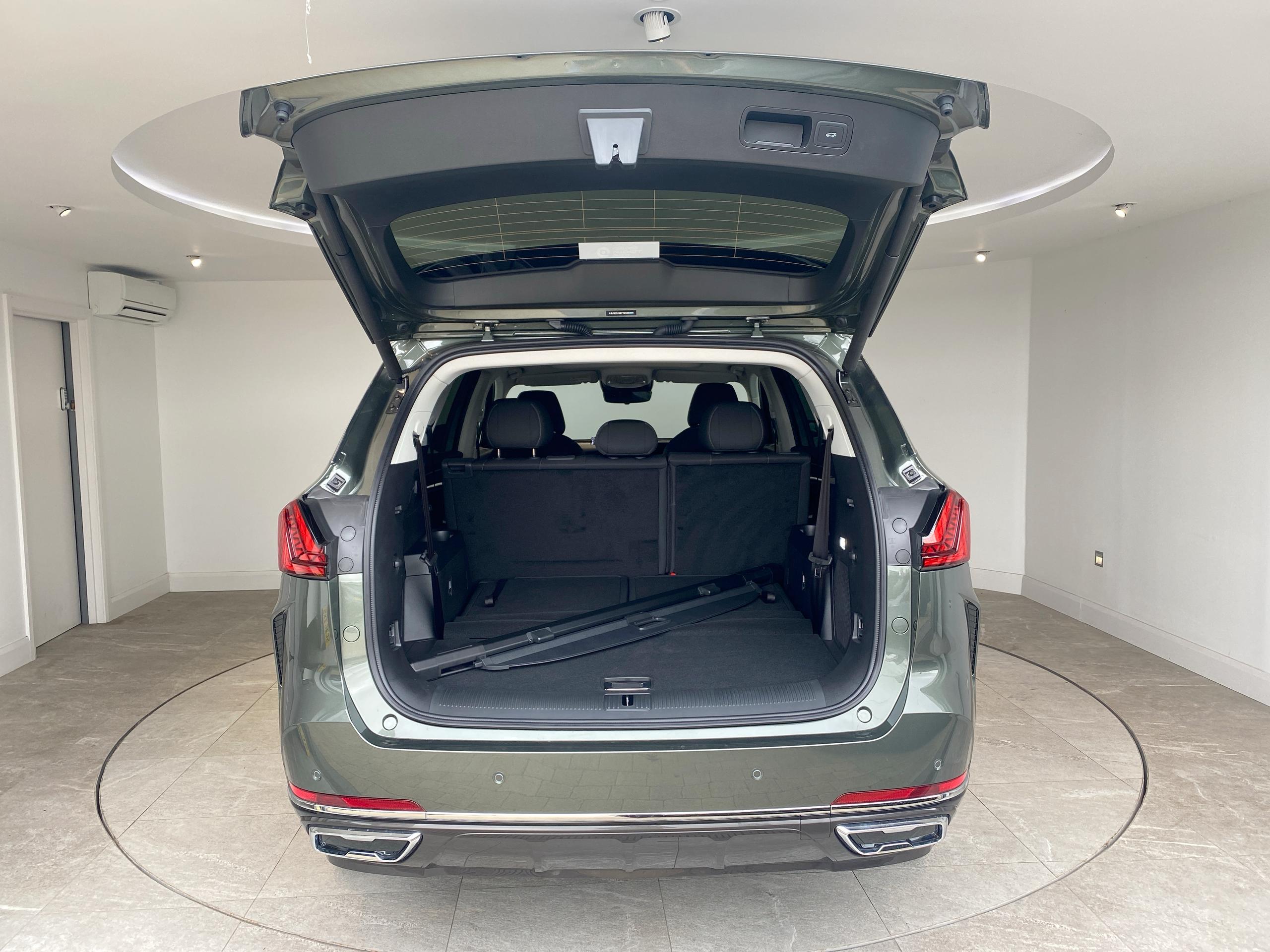 2026 MG MGS9 1.5 T-GDI PHEV Comfort 5dr Auto - vehicle photo 15 for sale on PureCar