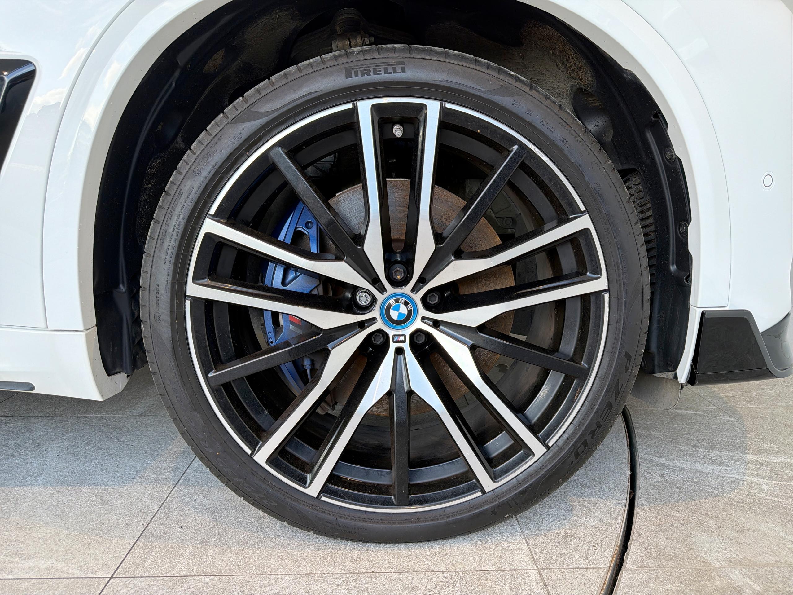 2023 BMW X5 xDrive50e M Sport 5dr Auto - vehicle photo 15 for sale on PureCar