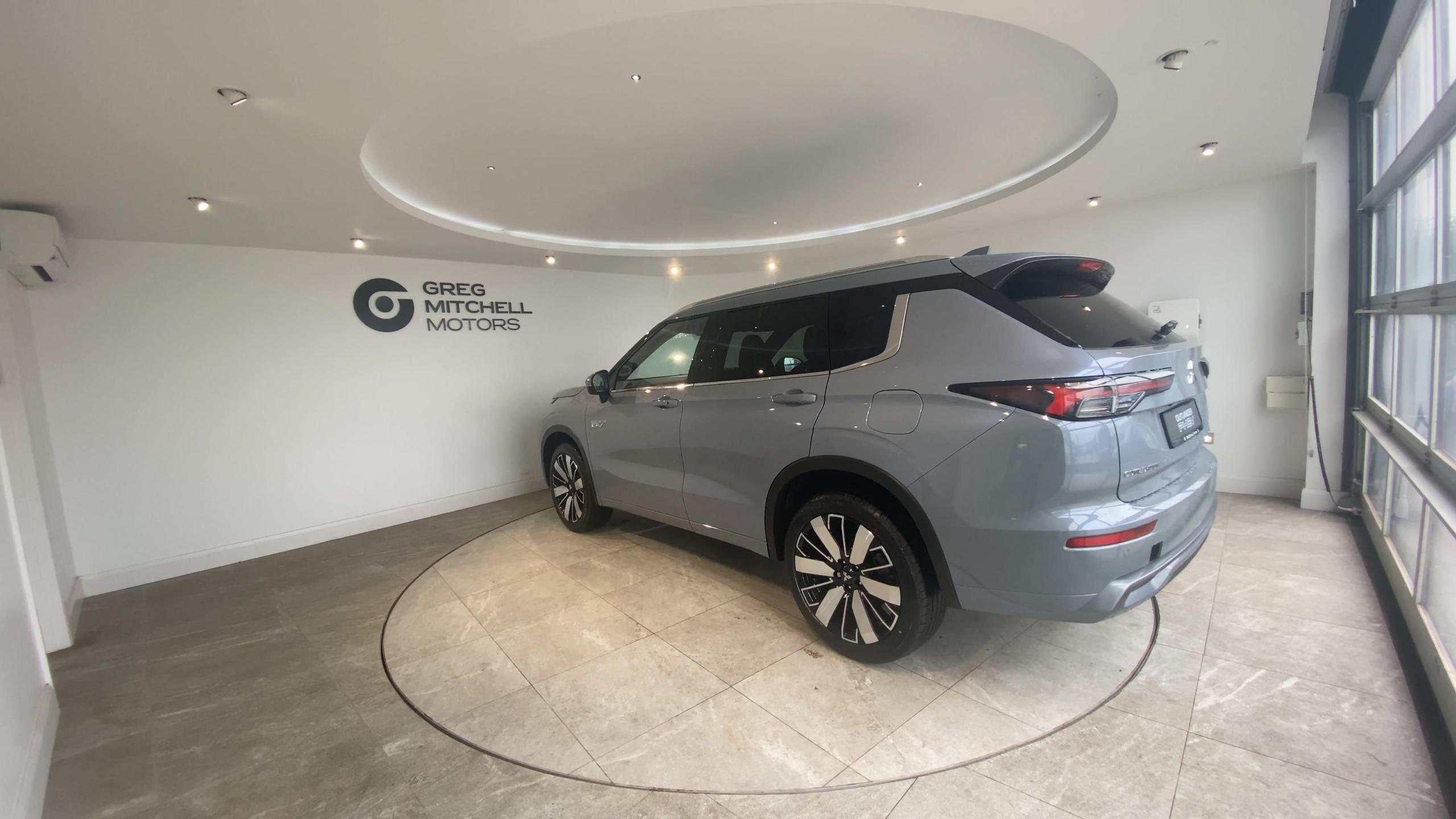 2026 Mitsubishi OUTLANDER 2.4 PHEV Diamond 5dr Auto - vehicle photo 6 for sale on PureCar