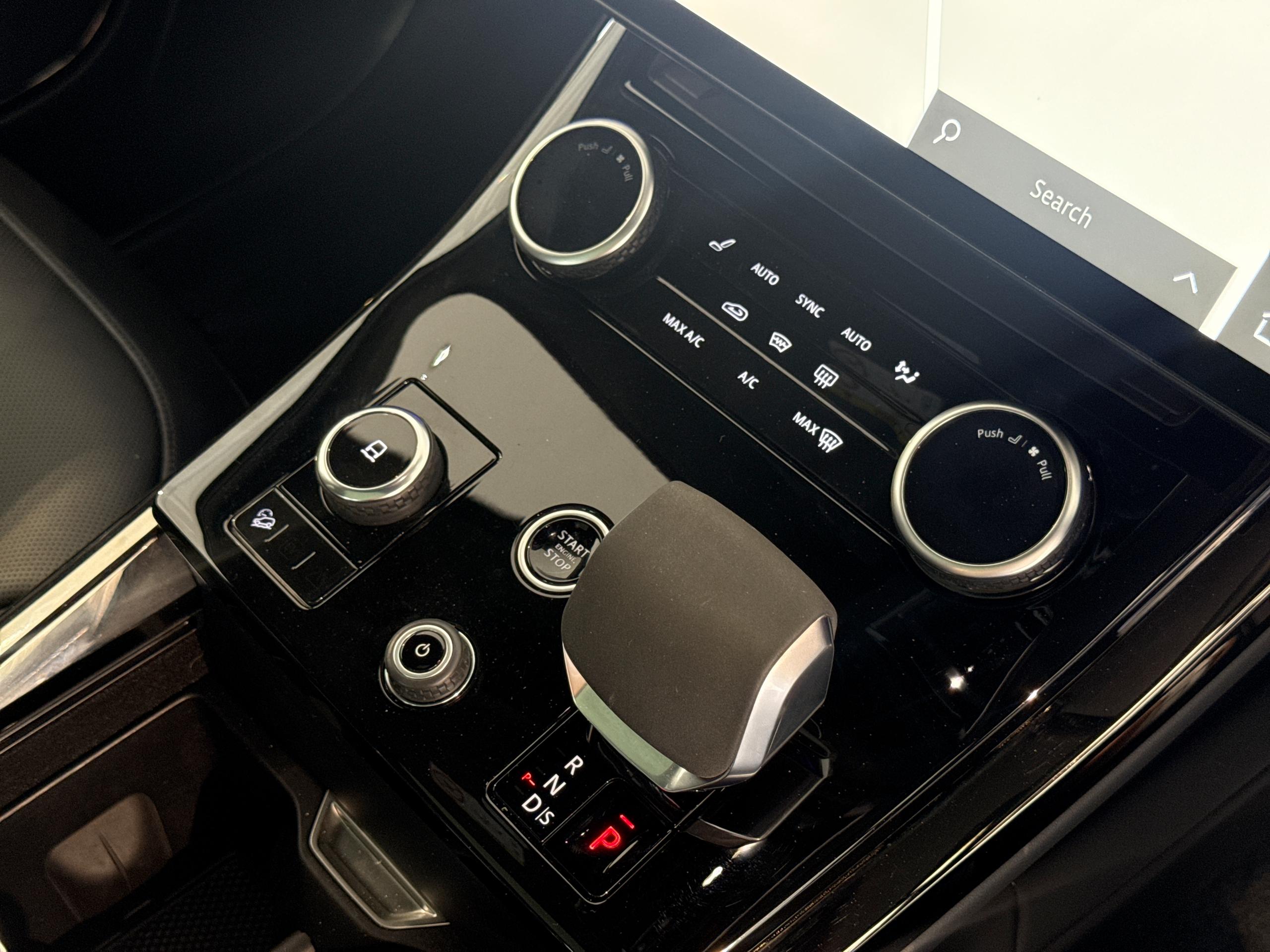 2023 Land Rover RANGE ROVER SPORT 3.0 D300 Dynamic SE 5dr Auto - vehicle photo 35 for sale on PureCar