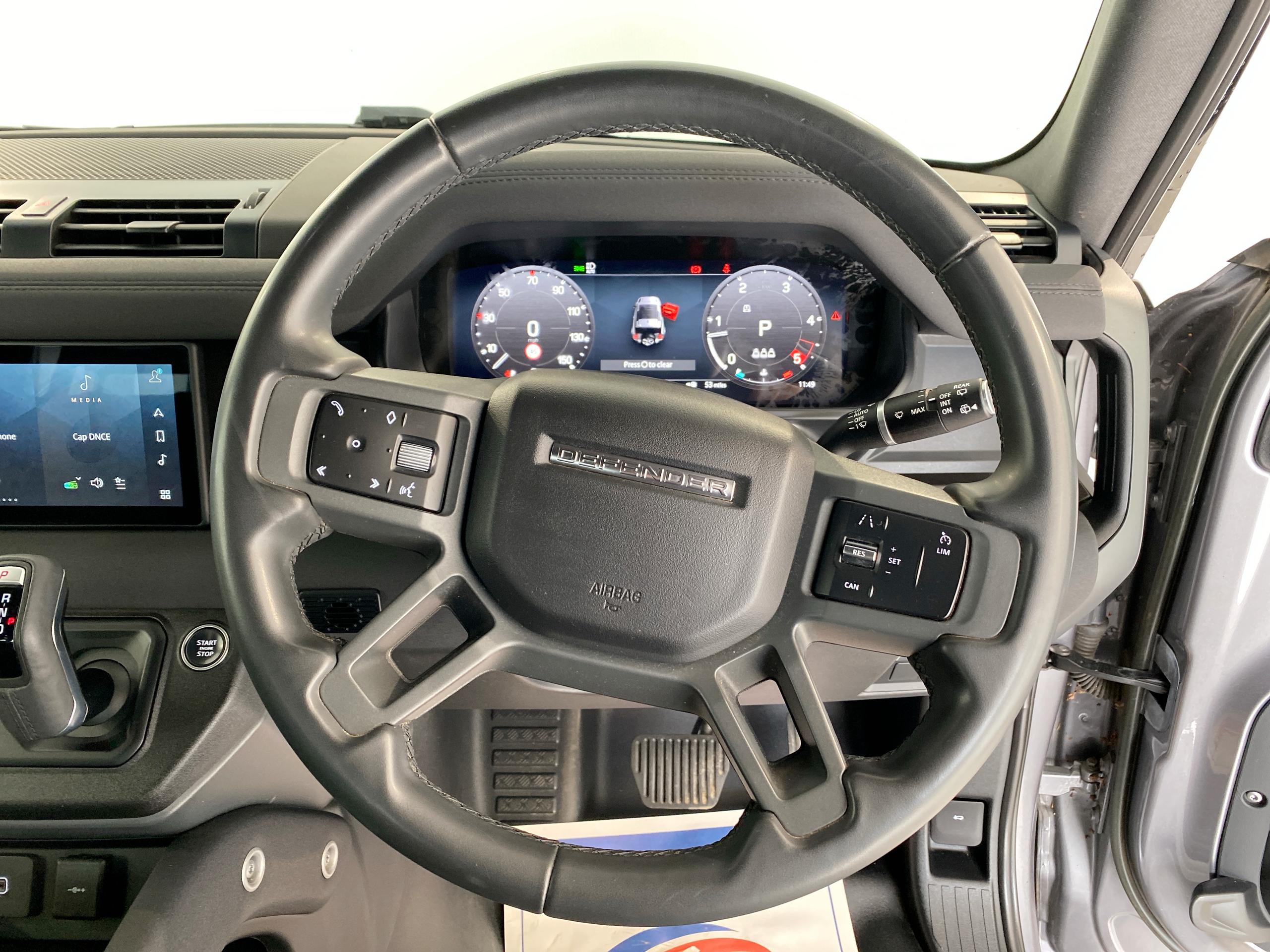 2022 Land Rover DEFENDER 3.0 D250 X-Dynamic SE 90 3dr Auto - vehicle photo 12 for sale on PureCar