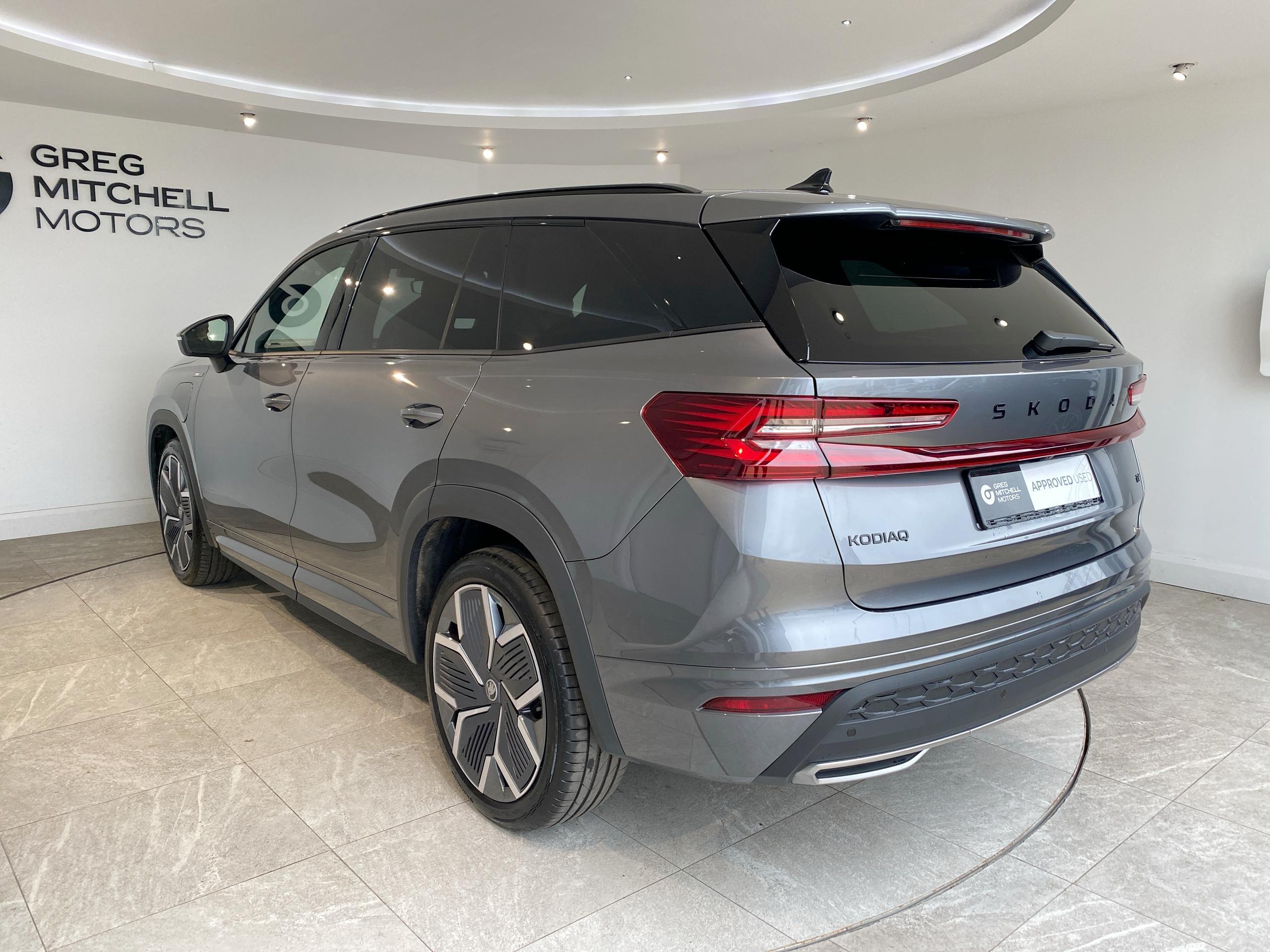 2025 Skoda KODIAQ 1.5 TSI iV 204 SportLine 5dr DSG - vehicle photo 5 for sale on PureCar