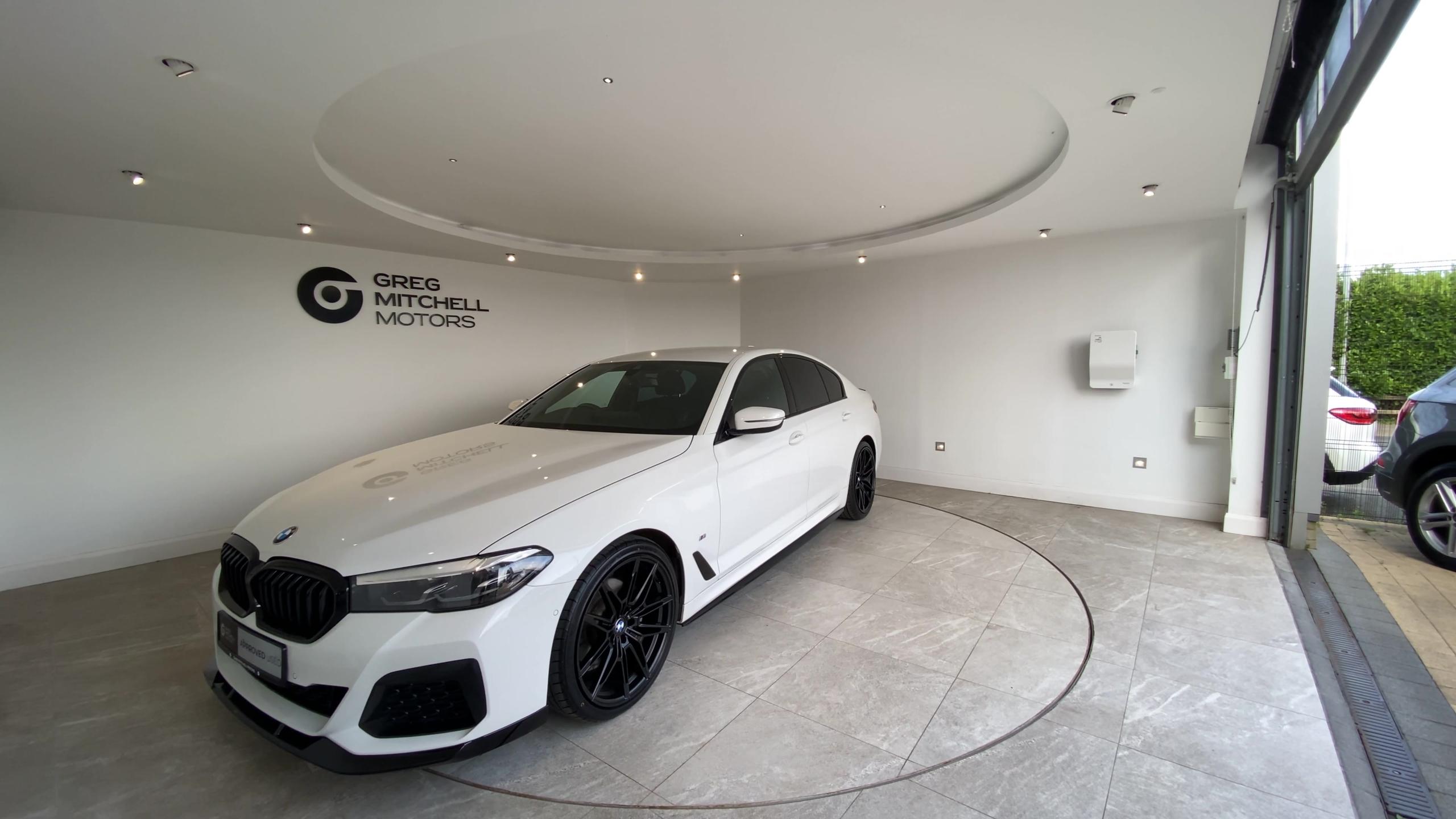 2022 BMW 5 SERIES 520d MHT M Sport 4dr Step Auto - vehicle photo 3 for sale on PureCar