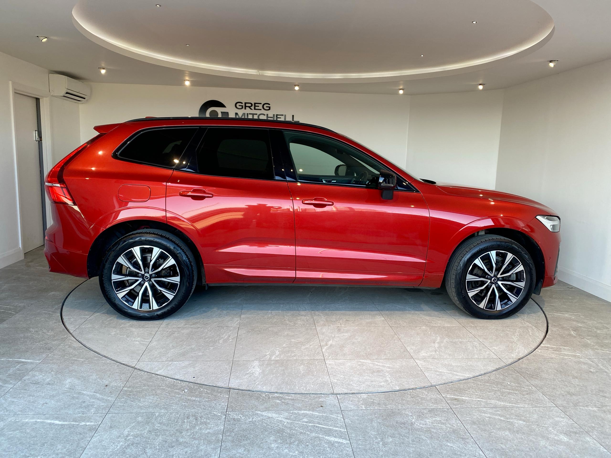 2023 Volvo XC60 2.0 B4D Plus Dark 5dr AWD Geartronic - vehicle photo 12 for sale on PureCar