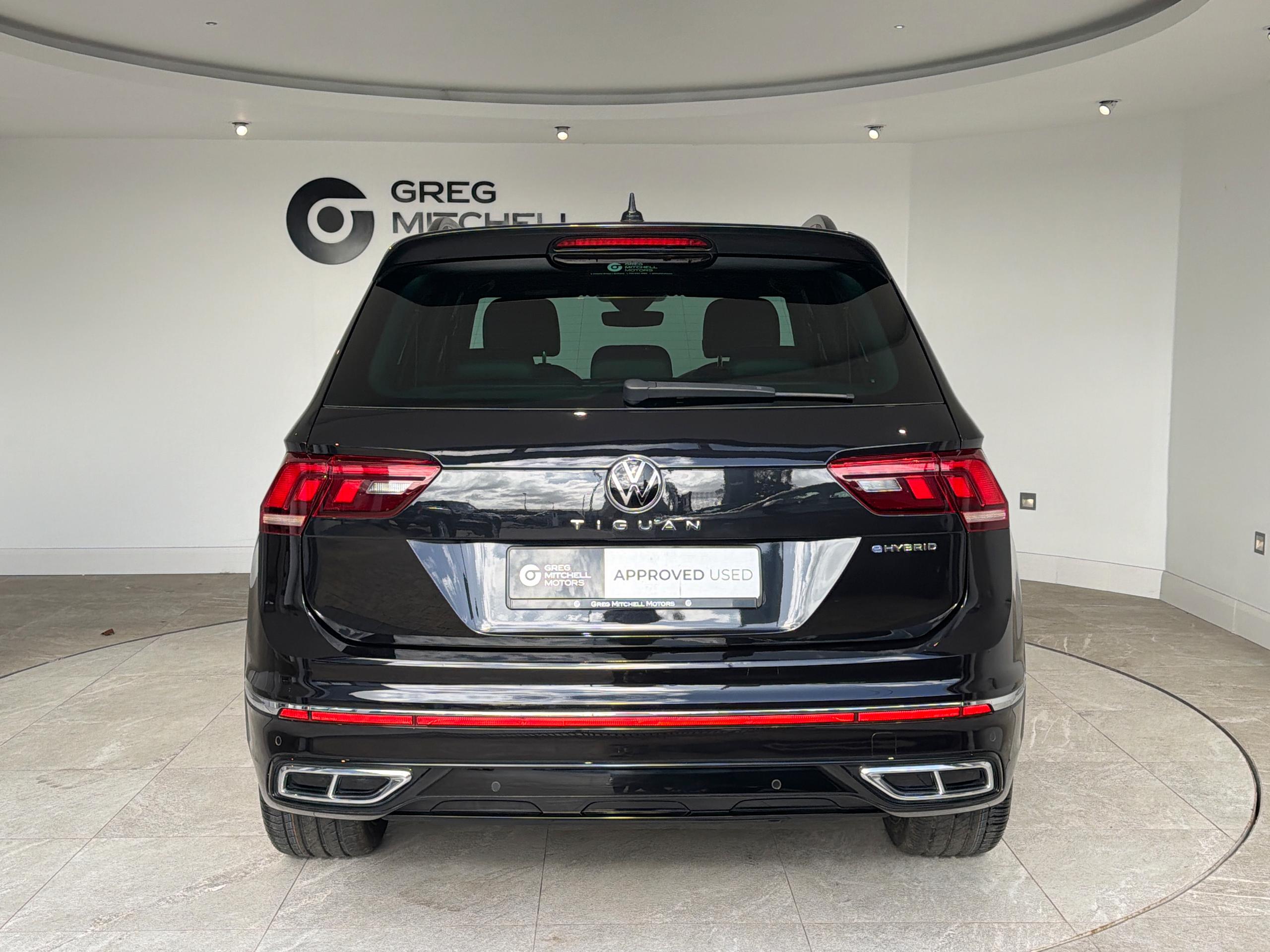 2023 Volkswagen TIGUAN 1.4 TSI eHybrid R-Line 5dr DSG - vehicle photo 14 for sale on PureCar