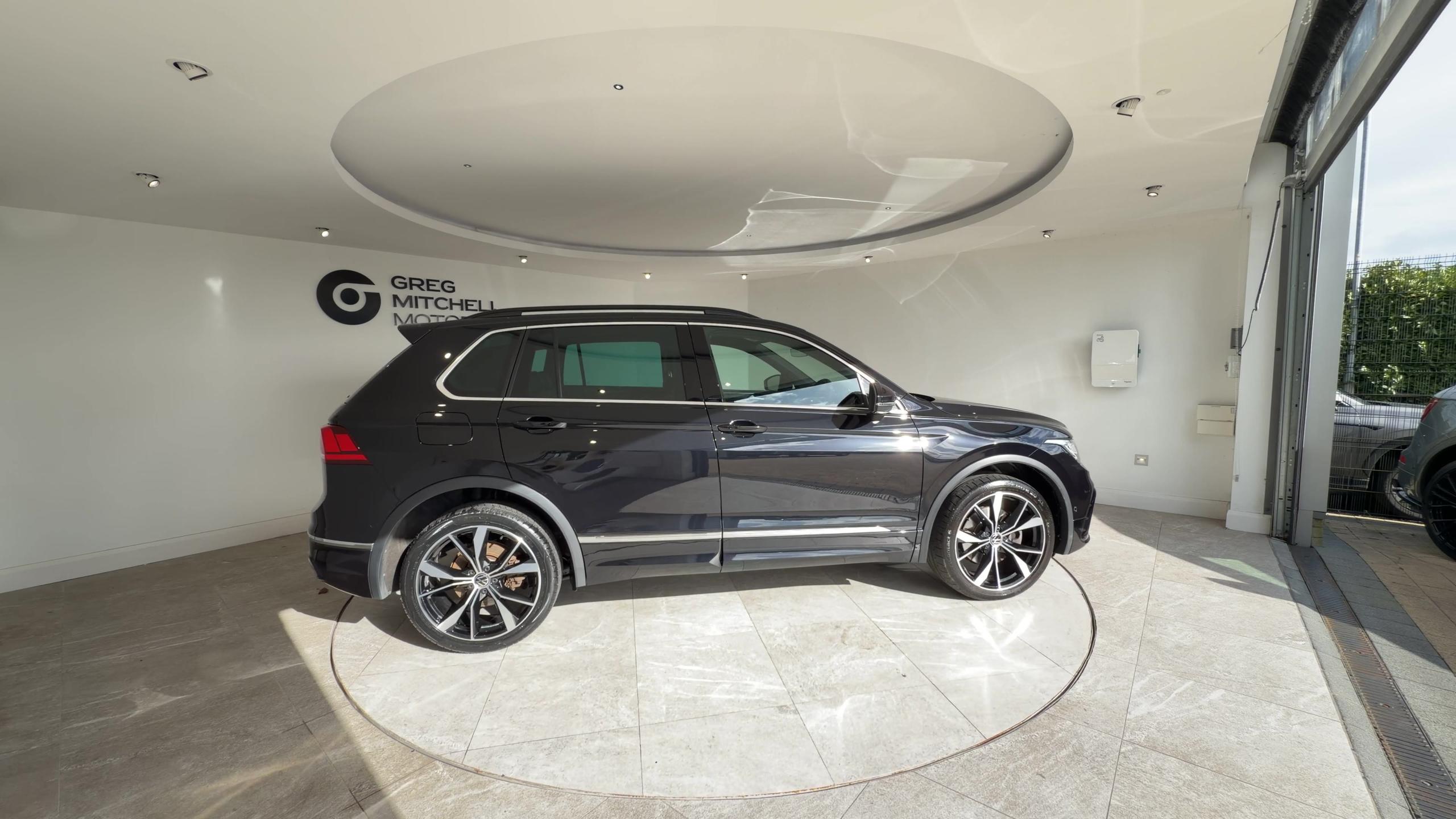 2023 Volkswagen TIGUAN 1.4 TSI eHybrid R-Line 5dr DSG - vehicle photo 8 for sale on PureCar