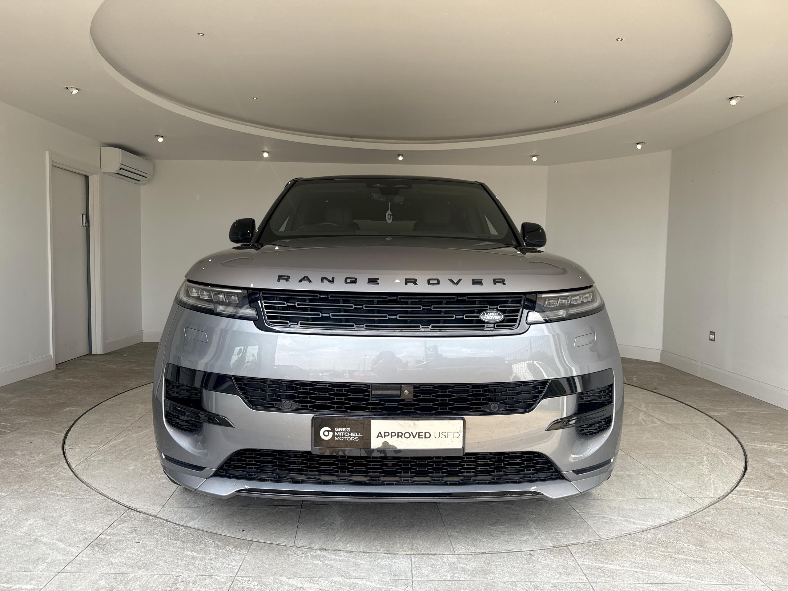 2023 Land Rover RANGE ROVER SPORT 3.0 D300 Dynamic SE 5dr Auto - vehicle photo 10 for sale on PureCar