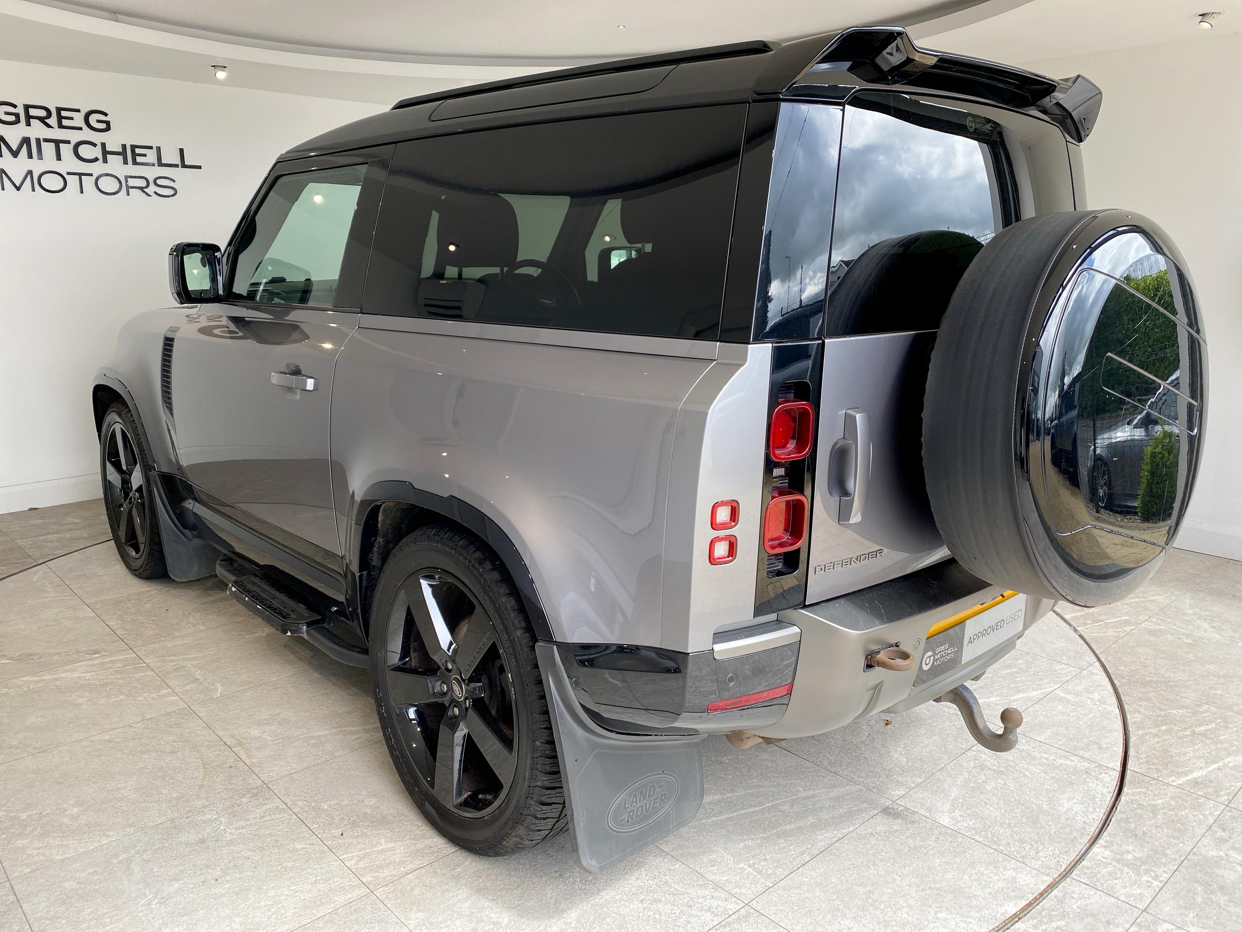 2022 Land Rover DEFENDER 3.0 D250 X-Dynamic SE 90 3dr Auto - vehicle photo 5 for sale on PureCar