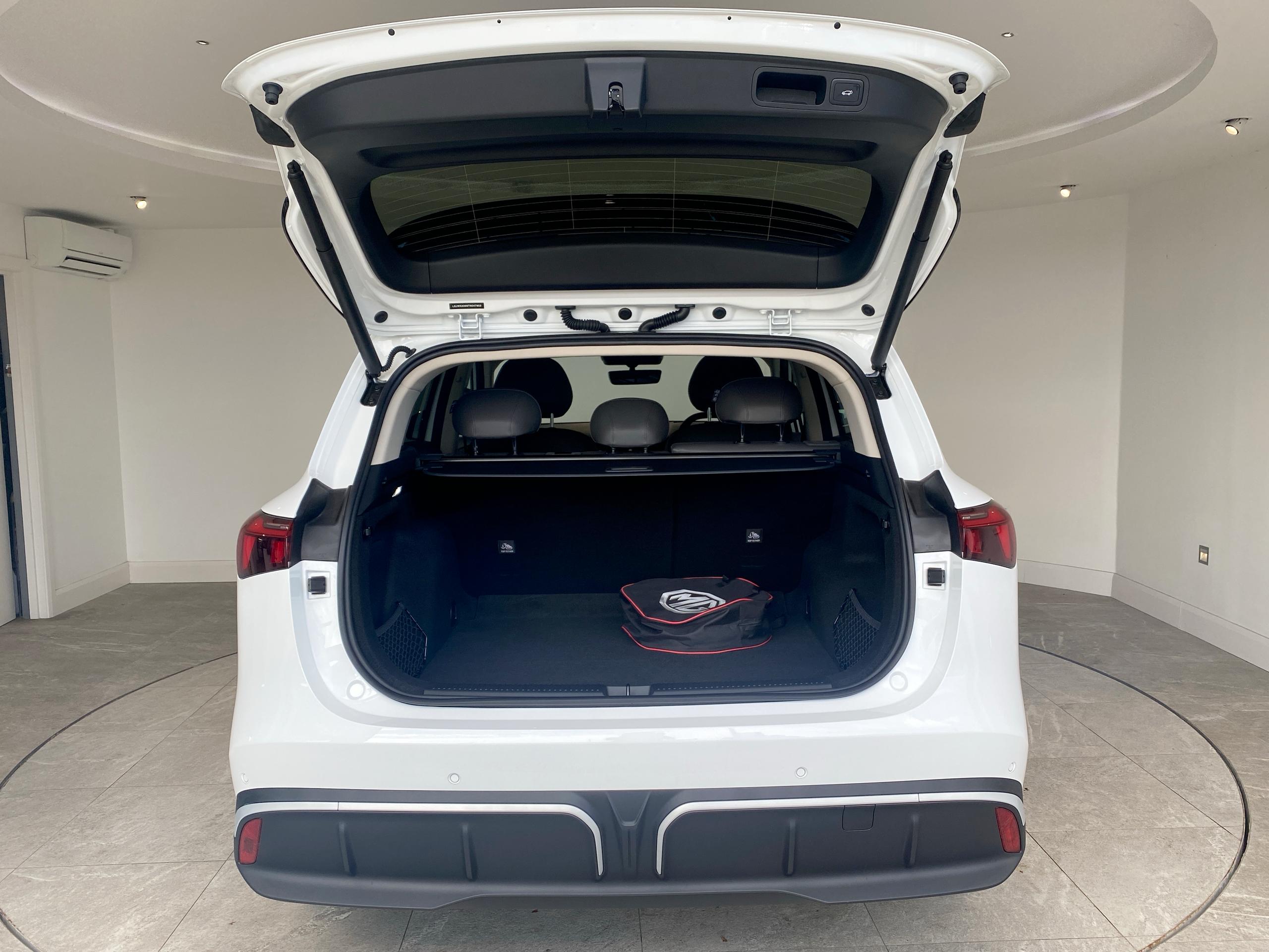 2026 MG MGS6 180kW Trophy EV Long Range 77kWh 5dr Auto - vehicle photo 15 for sale on PureCar