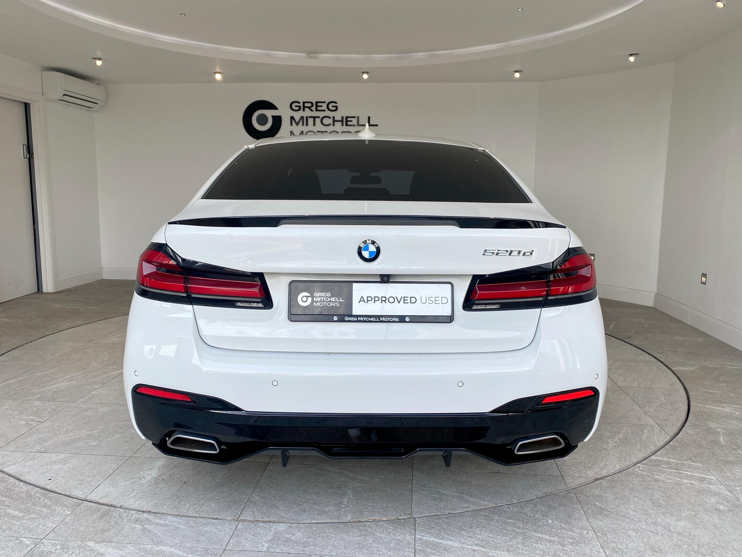 2022 BMW 5 SERIES 520d MHT M Sport 4dr Step Auto - vehicle photo 14 for sale on PureCar