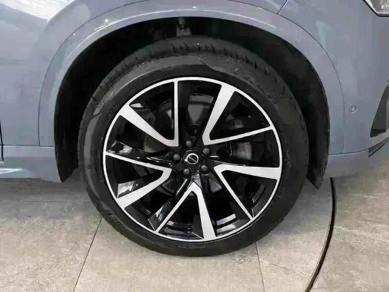 2023 Volvo XC90 2.0 B5P Ultimate Dark 5dr AWD Geartronic - vehicle photo 8 for sale on PureCar