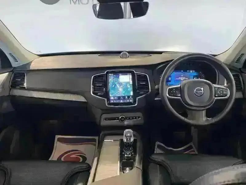 2023 Volvo XC90 2.0 B5P Ultimate Dark 5dr AWD Geartronic - vehicle photo 11 for sale on PureCar