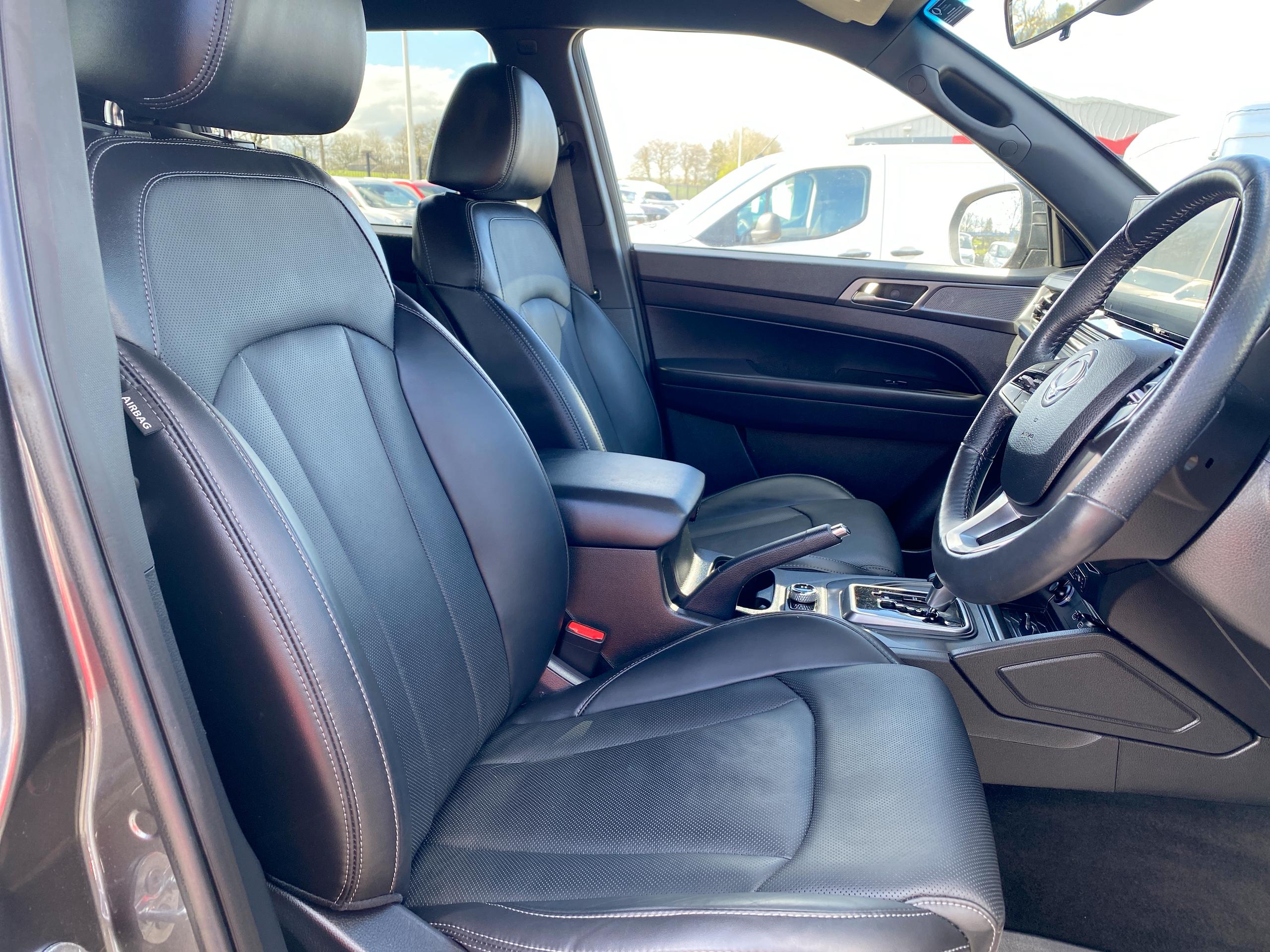 2024 Volkswagen SCIROCCO 2.0 TDI 177 R-Line 3dr DSG - vehicle photo 9 for sale on PureCar