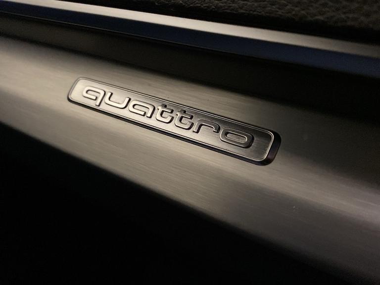 AUDI Q5 Photo spincars-008b64b7e114d315369c70f79fd0c34344374997.jpg