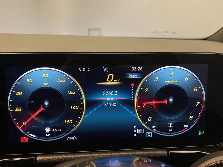MERCEDES-BENZ GLA Photo spincars-02f6855112f76920a0681d20be9e77eff6458b83.jpg