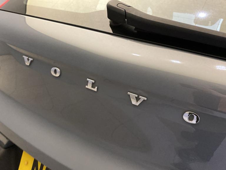 VOLVO XC40 Photo spincars-0844bf389e3fbe79372ae2a8e03ed43294eb37ff.jpg