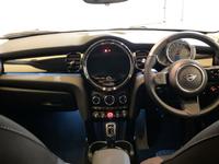 MINI HATCH Photo 2