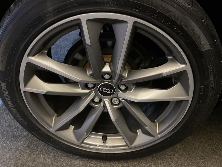 Audi Q3 Photo spincars-0b04653e3e9e9c172363113b3363c790dca315d8.jpg