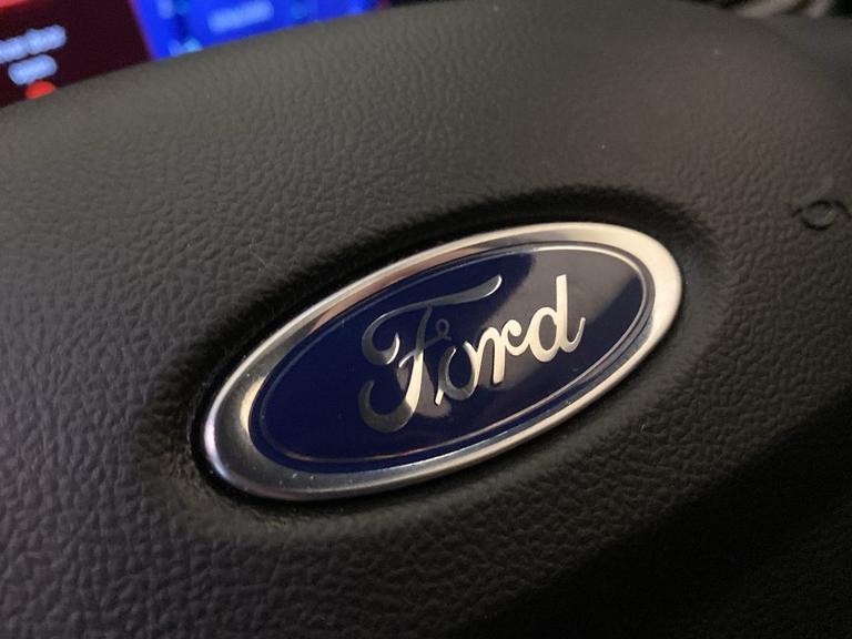 Ford FOCUS Photo spincars-0d478e29a2433f87c9ef8433fea41a58bab62853.jpg