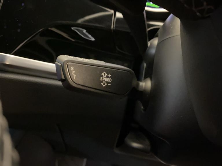 Audi Q3 Photo spincars-10be6ae141cf39e0effebc96a81ab179b27019e4.jpg