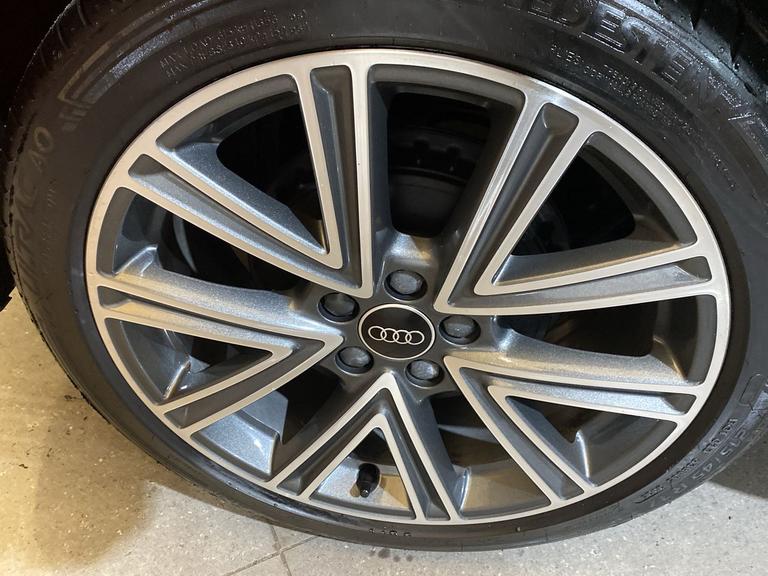 Audi A1 Photo spincars-1431dc07262b151124494f86f95a7d0e63297dd3.jpg