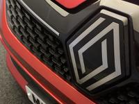 RENAULT CLIO Photo 15