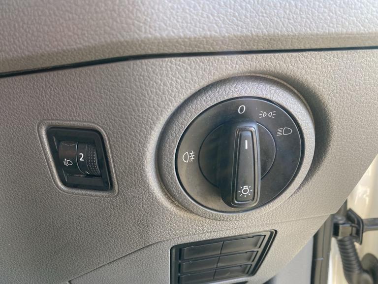 Volkswagen CRAFTER Photo spincars-1be6152216f722709c980e6d18e57f2c5cc31c6d.jpg