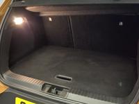 RENAULT Captur Photo 11