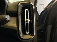 VOLVO XC40 Photo 26