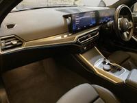 BMW 3 Series Photo 25
