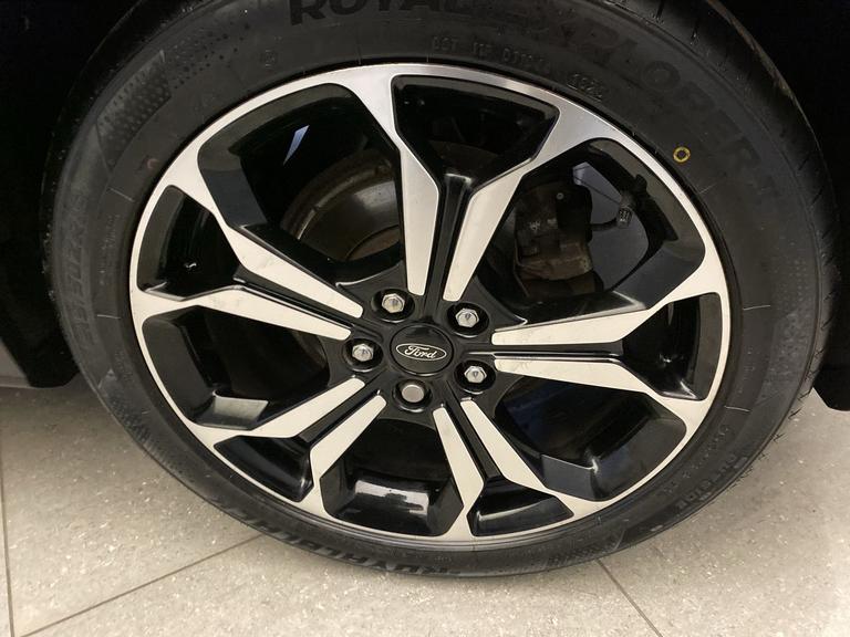 FORD Focus Photo spincars-2c6b1d1cf31db42ea8b6fd0da6501a2763d8a491.jpg