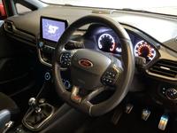 Ford Fiesta Photo 1