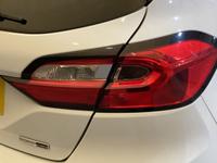 Ford FIESTA Photo 3