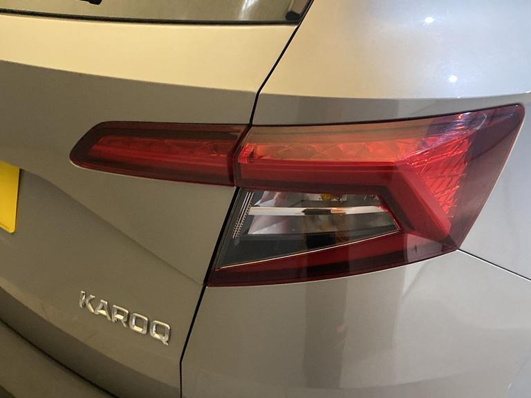 Skoda Karoq Photo spincars-3b0058204b856836bc344b28b1874625a7bee81b.jpg